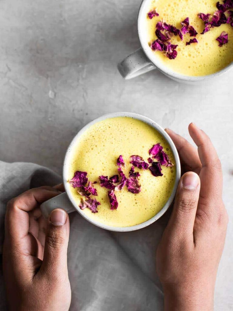 Golden milk (turmeric latte)—evening ritual for restorative sleep and immunity - blogs.myhealthlogy.com